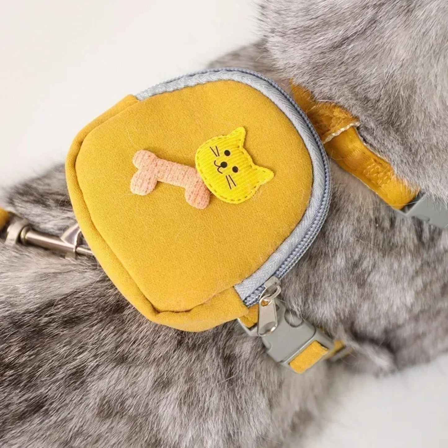 Dog Cat Harness with Leash Snack Bag Backpack for Pets